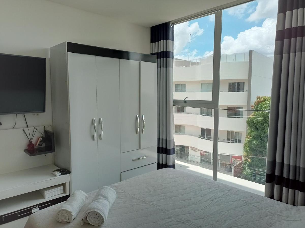 Bamboo Apartamento Monoambiente-Frente A Mall Ventura Santa Cruz de La Sierra Exterior foto